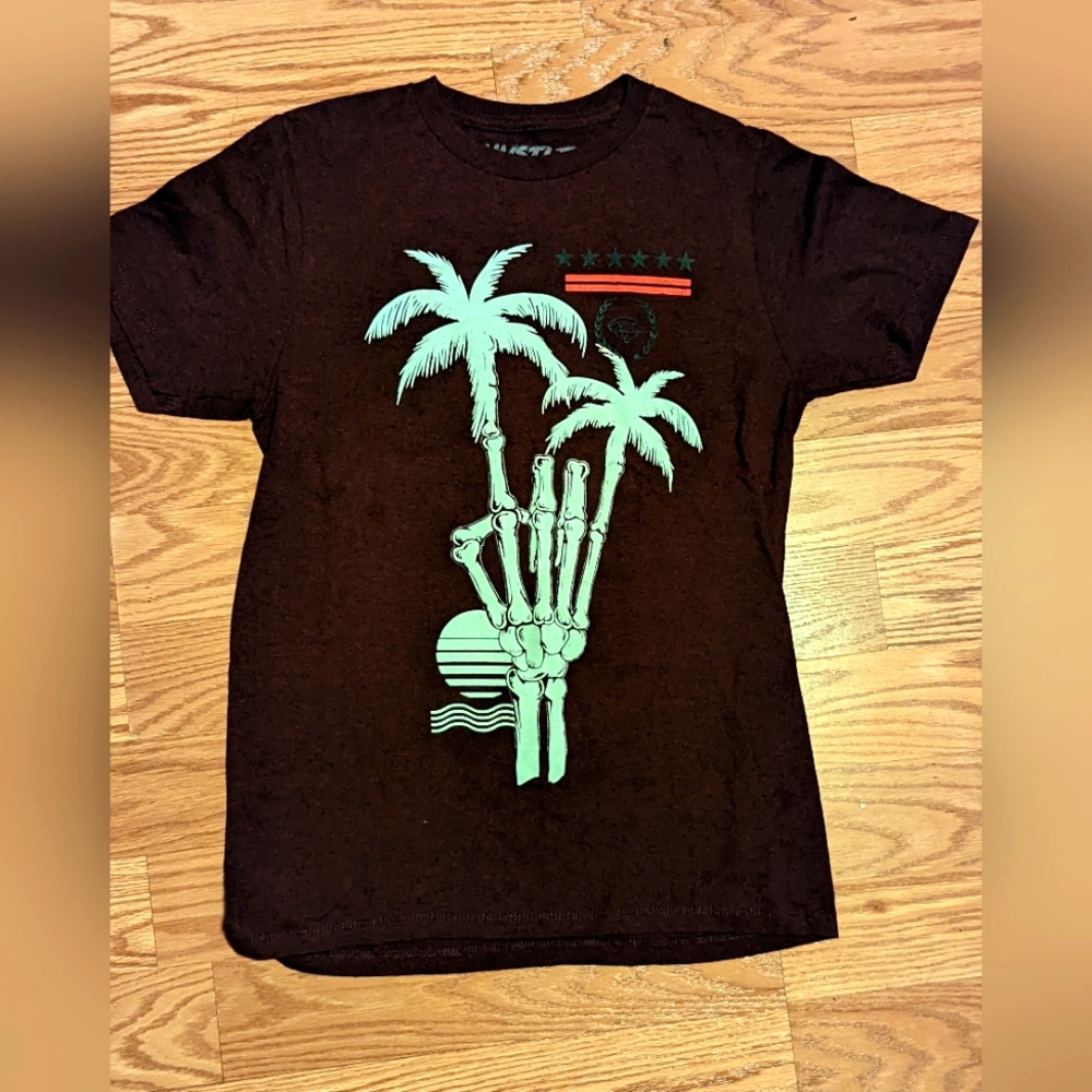 HUSTLE AVE GRAPHIC TEE